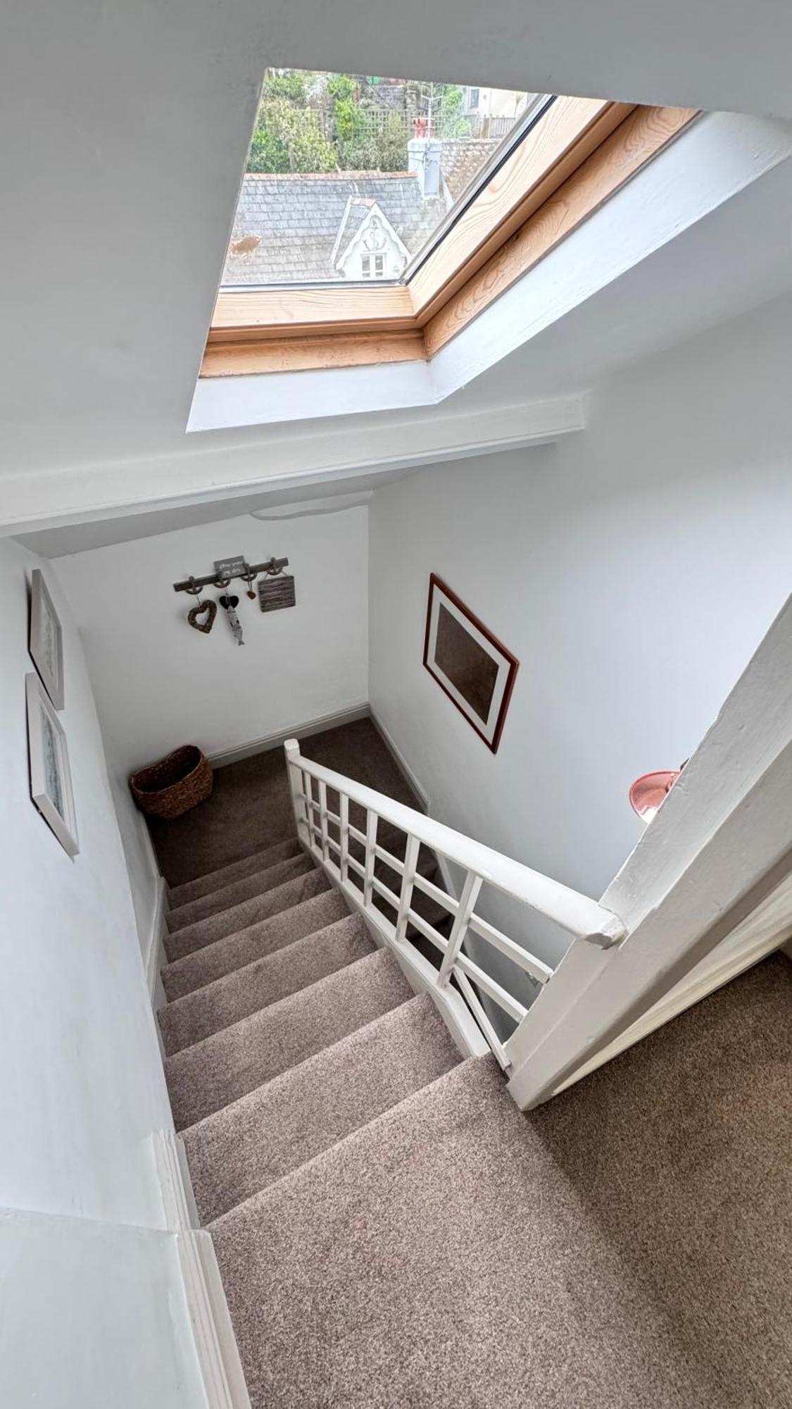 Nancie'S Place - Dartmouth Town Center With Private Parking - A Traditional Georgian Private Duplex Apartment - Beautifully Refurbished - Two Bedrooms, Bathroom, Kitchen And Lounge Diner Kültér fotó